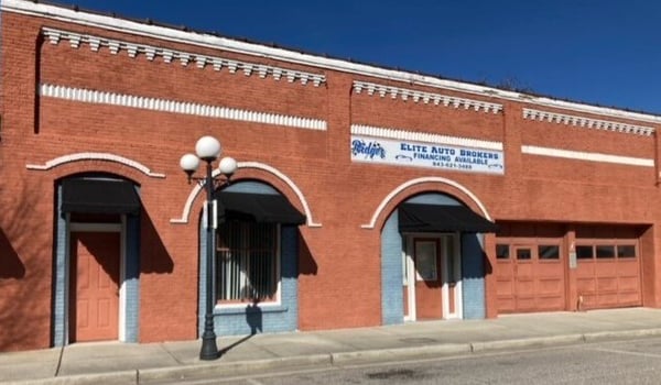 103 W. Market Street - D. Ridges Awnings